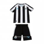 Prima Maglia Newcastle United 22/23 Bambino