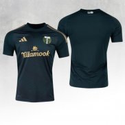 Prima Maglia Portland Timbers Thailandia 2025